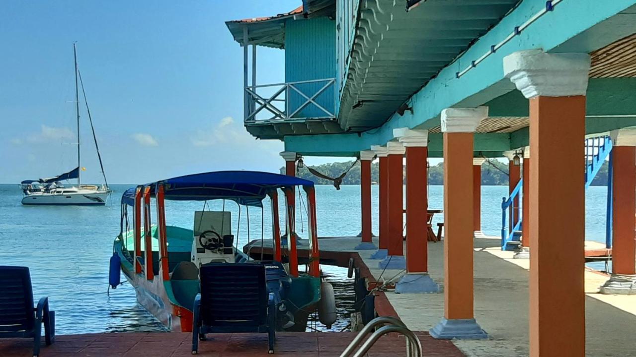 海豚酒店 Lívingston 外观 照片